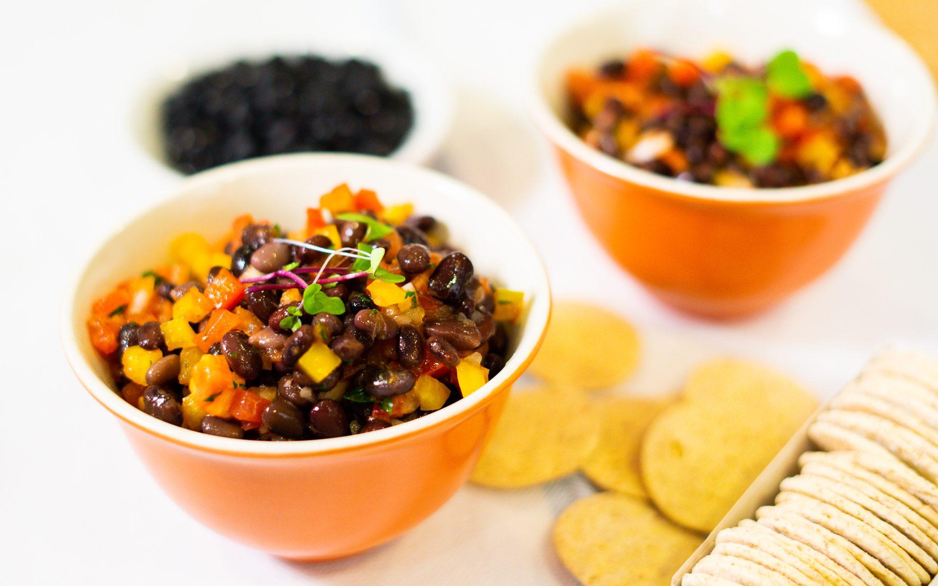 Pico de gallo de fríjoles negros